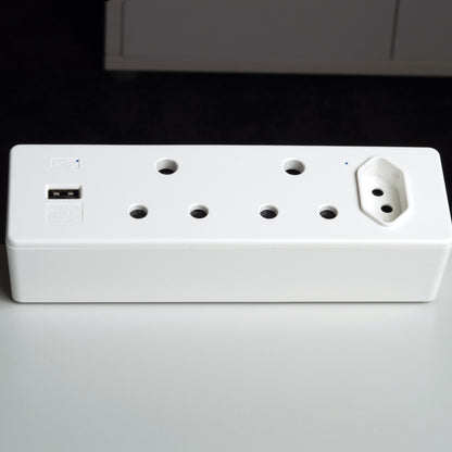 Power Hub with USB A – Vertical Desk Mounting